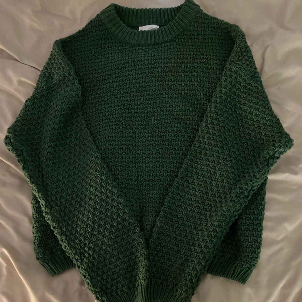 Women’s green cable sweater- size XL